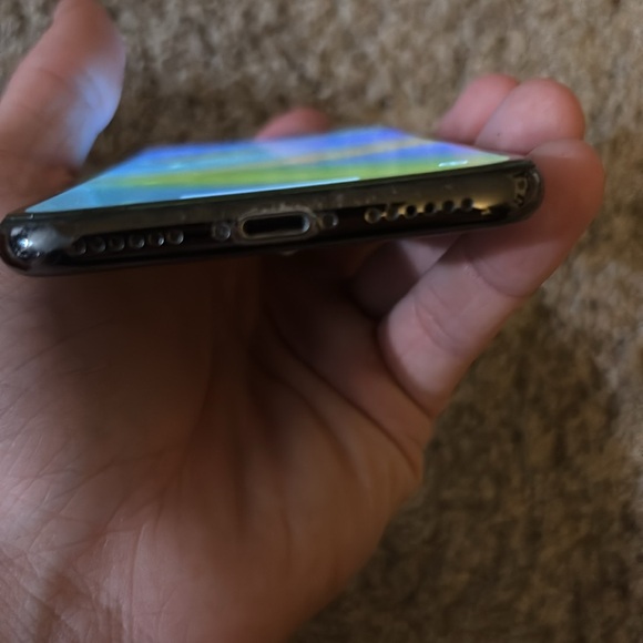Used iPhone X - Picture 3 of 5